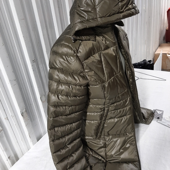 Ladies coats - Picture 3 of 7